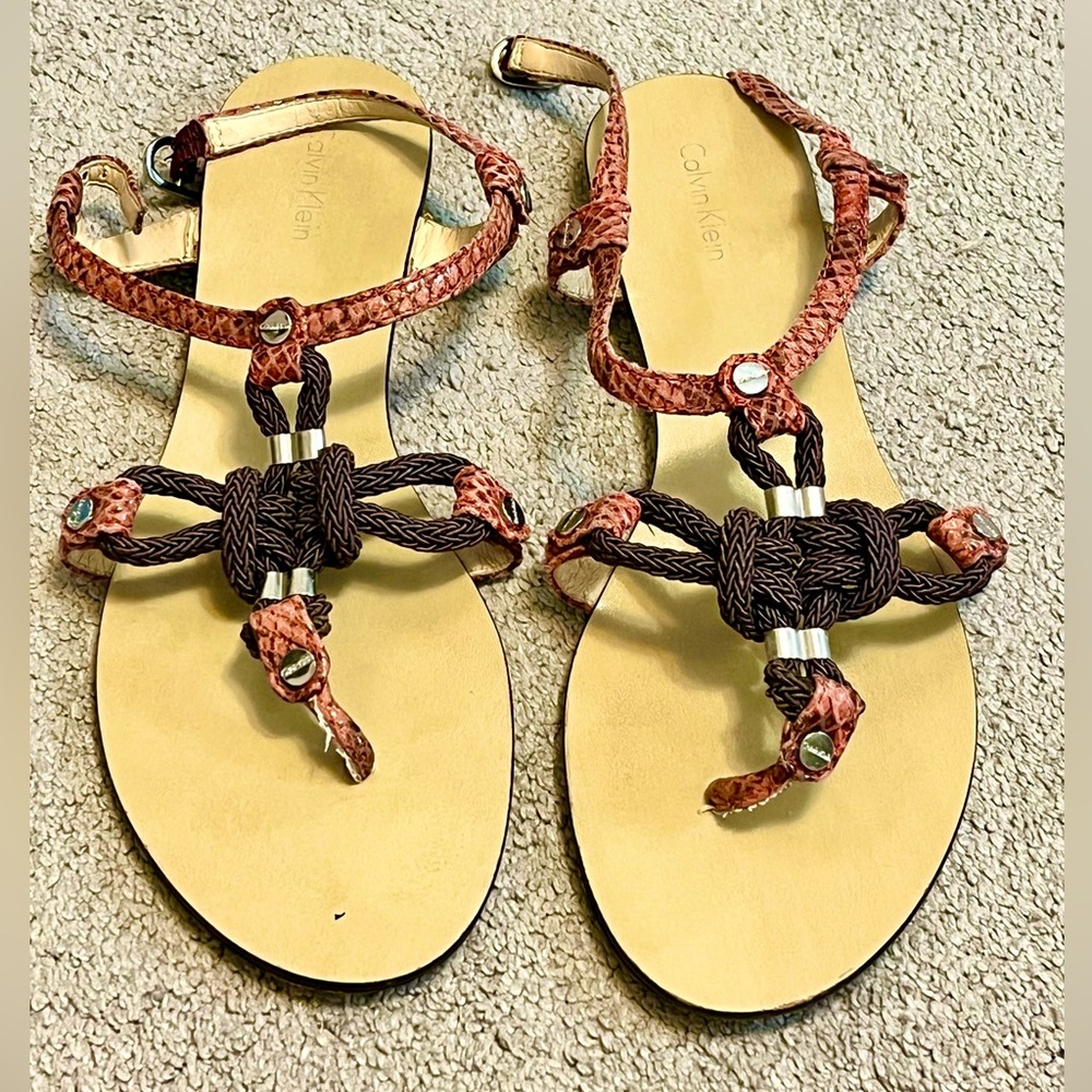 Calvin Klein Red Gladiator Leather Women SARRA flat Sandals sz10
